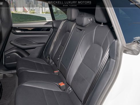 Used 2024 Porsche Macan 4 Electric AWD/4WD image 7