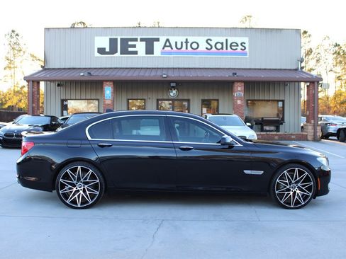 Used 2012 BMW 750Li image 8