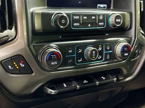 Used 2018 Chevrolet Silverado 1500 LT w/ All Star Edition image 17