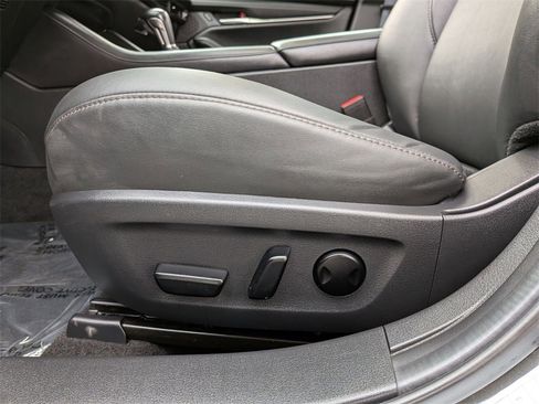 Used 2025 MAZDA MAZDA3 s image 14