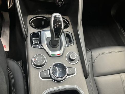 Used 2023 Alfa Romeo Giulia Ti w/ Active Assist Plus Package AWD/4WD image 31
