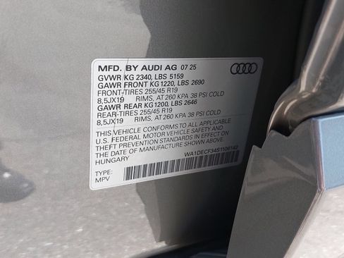 Certified 2025 Audi Q3 2.0T Premium w/ Convenience Package AWD/4WD image 41