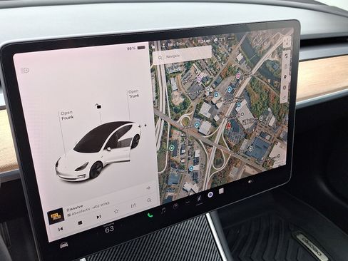 Used 2019 Tesla Model 3 Performance image 16
