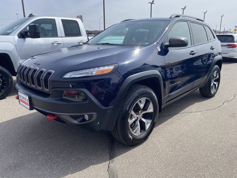 Used 2015 Jeep Cherokee Trailhawk w/ Leather Interior Group image 4