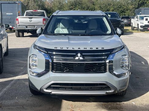 New 2025 Mitsubishi Outlander SEL image 2