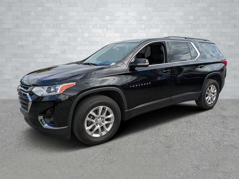 Used 2020 Chevrolet Traverse LT image 9