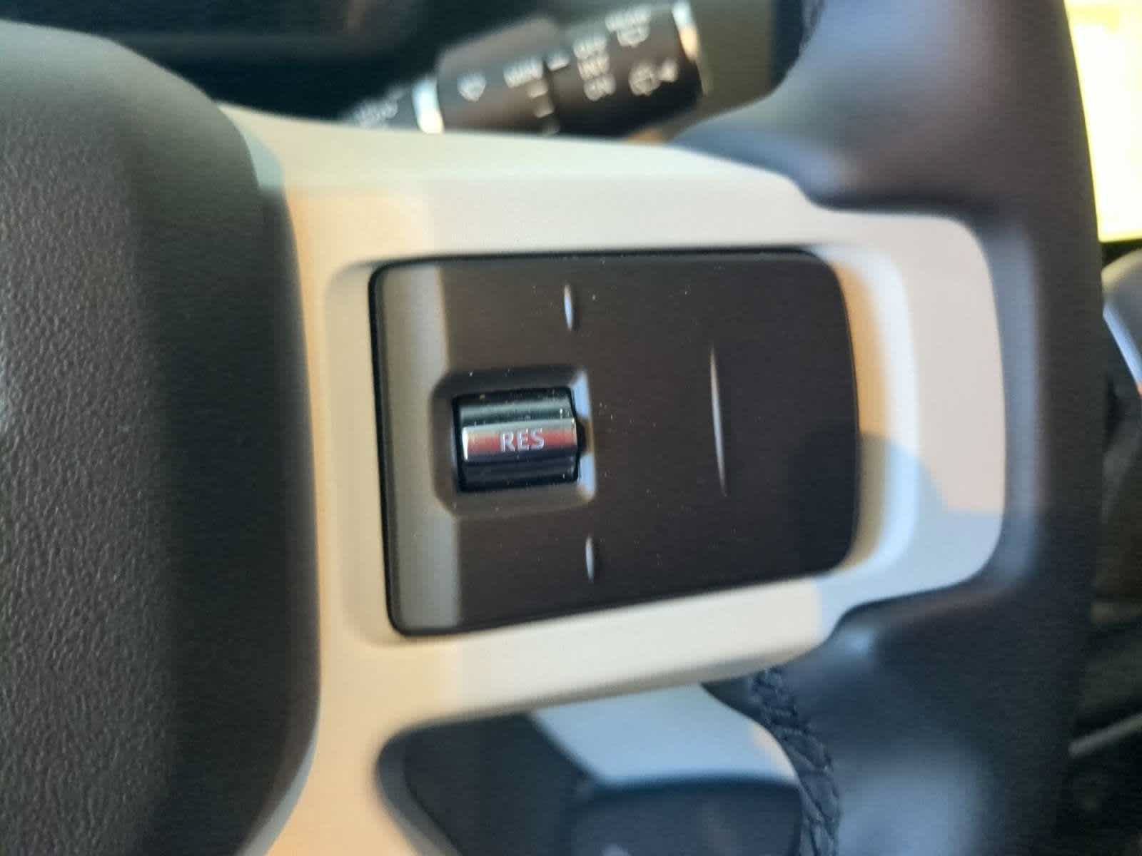 New 2023 Land Rover Defender 130 SE AWD/4WD image 12