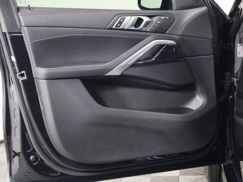 Used 2024 BMW X6 xDrive40i w/ Parking Assistance Package image 12