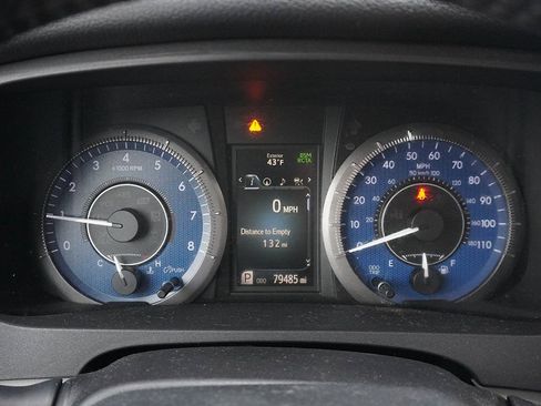 Used 2018 Toyota Sienna XLE w/ XLE Navigation Package image 50