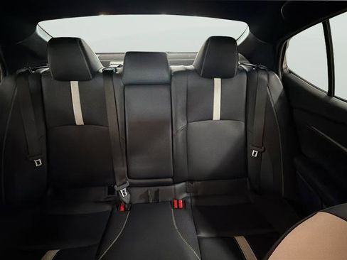 Used 2025 Toyota Camry SE FWD image 24