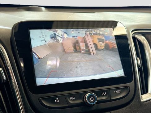 Used 2018 Chevrolet Malibu LT image 14