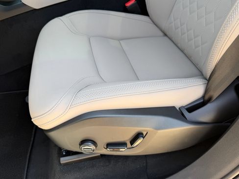 New 2026 Volvo XC90 B5 Core AWD/4WD image 19
