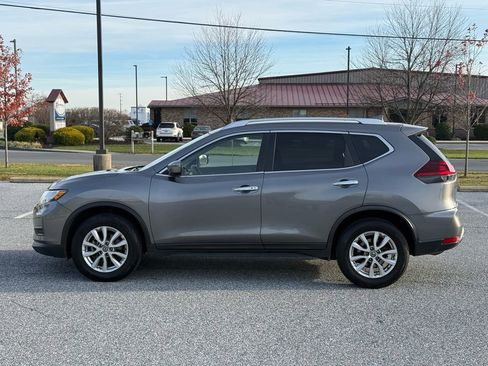 Used 2019 Nissan Rogue SV image 5