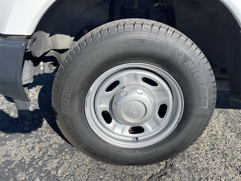 Used 2019 Ford F250 XL w/ Power Equipment Group image 5