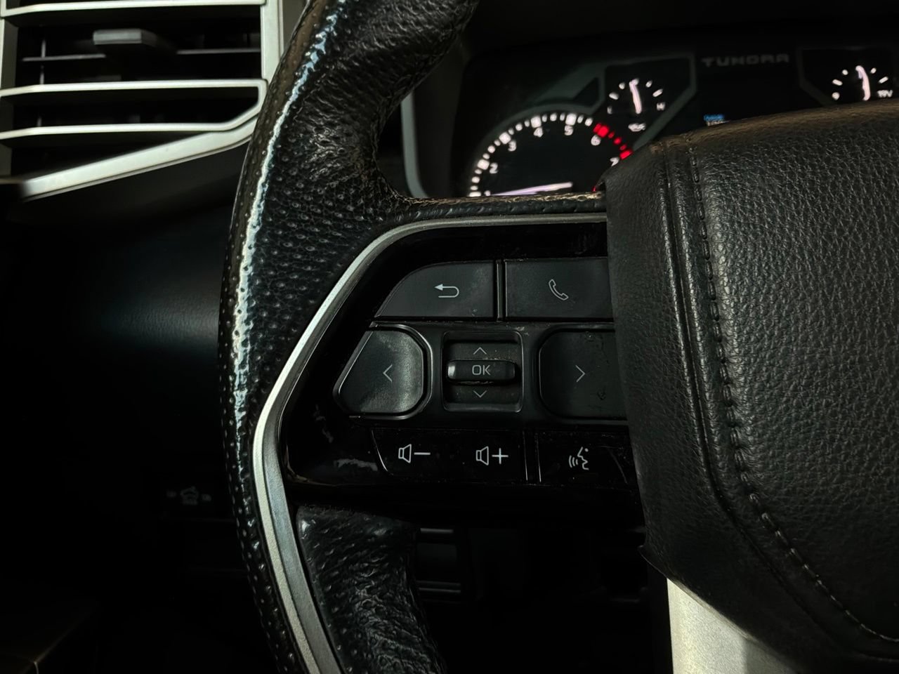 Used 2024 Toyota Tundra SR5 w/ SR5 Premium Package RWD image 37