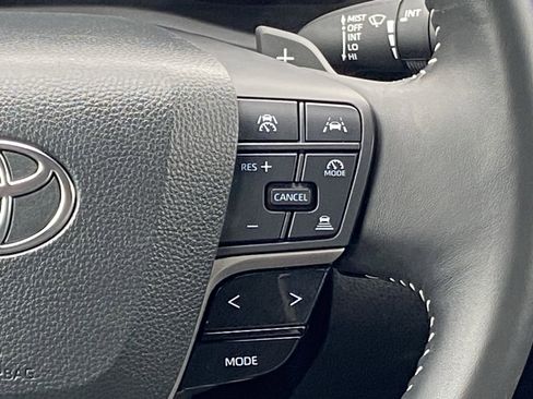 Certified 2025 Toyota Camry SE image 18