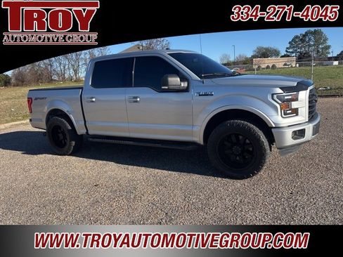 Used 2015 Ford F150 XLT w/ Equipment Group 302A Luxury image 9