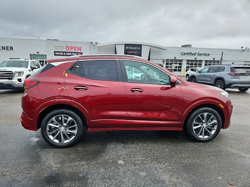 Used 2023 Buick Encore GX Select w/ Sport Touring Package FWD image 7