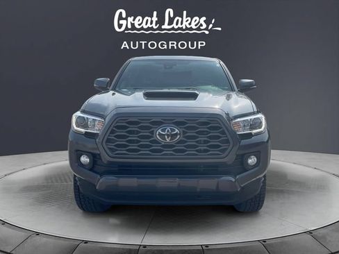 Used 2022 Toyota Tacoma TRD Sport AWD/4WD image 8