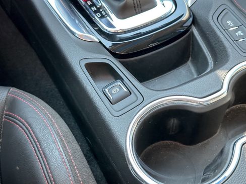 Used 2014 Chevrolet SS image 37