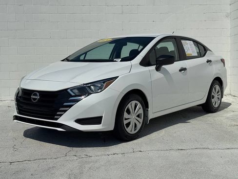 Used 2024 Nissan Versa S w/ Trunk Package FWD image 9