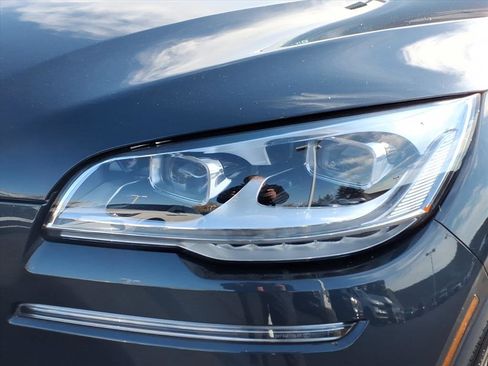 Certified 2023 Lincoln Aviator Reserve w/ Equipment Group 201A image 14