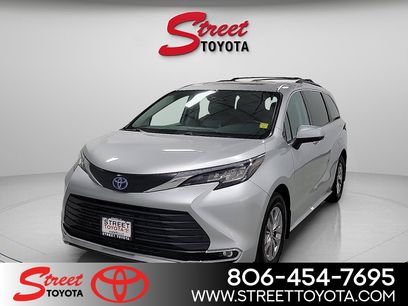 Certified 2022 Toyota Sienna XLE