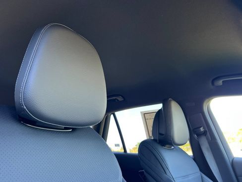Used 2025 Mercedes-Benz GLC 300 image 21