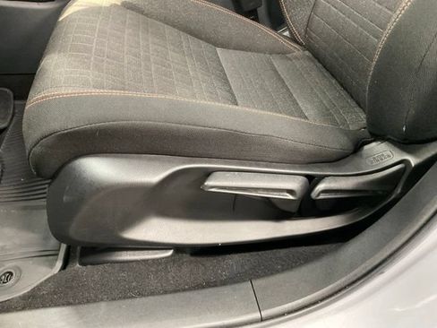 Certified 2023 Honda HR-V Sport image 28