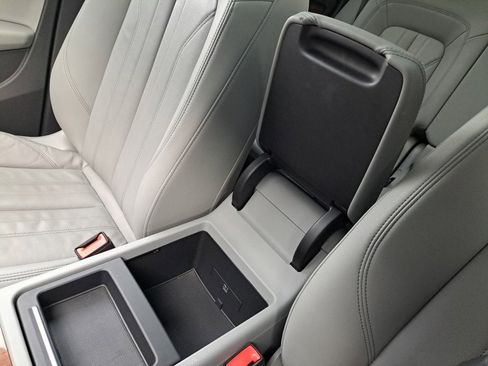 Used 2022 Audi Q5 2.0T Premium w/ Convenience Package image 30