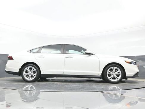 Certified 2024 Honda Accord LX image 27