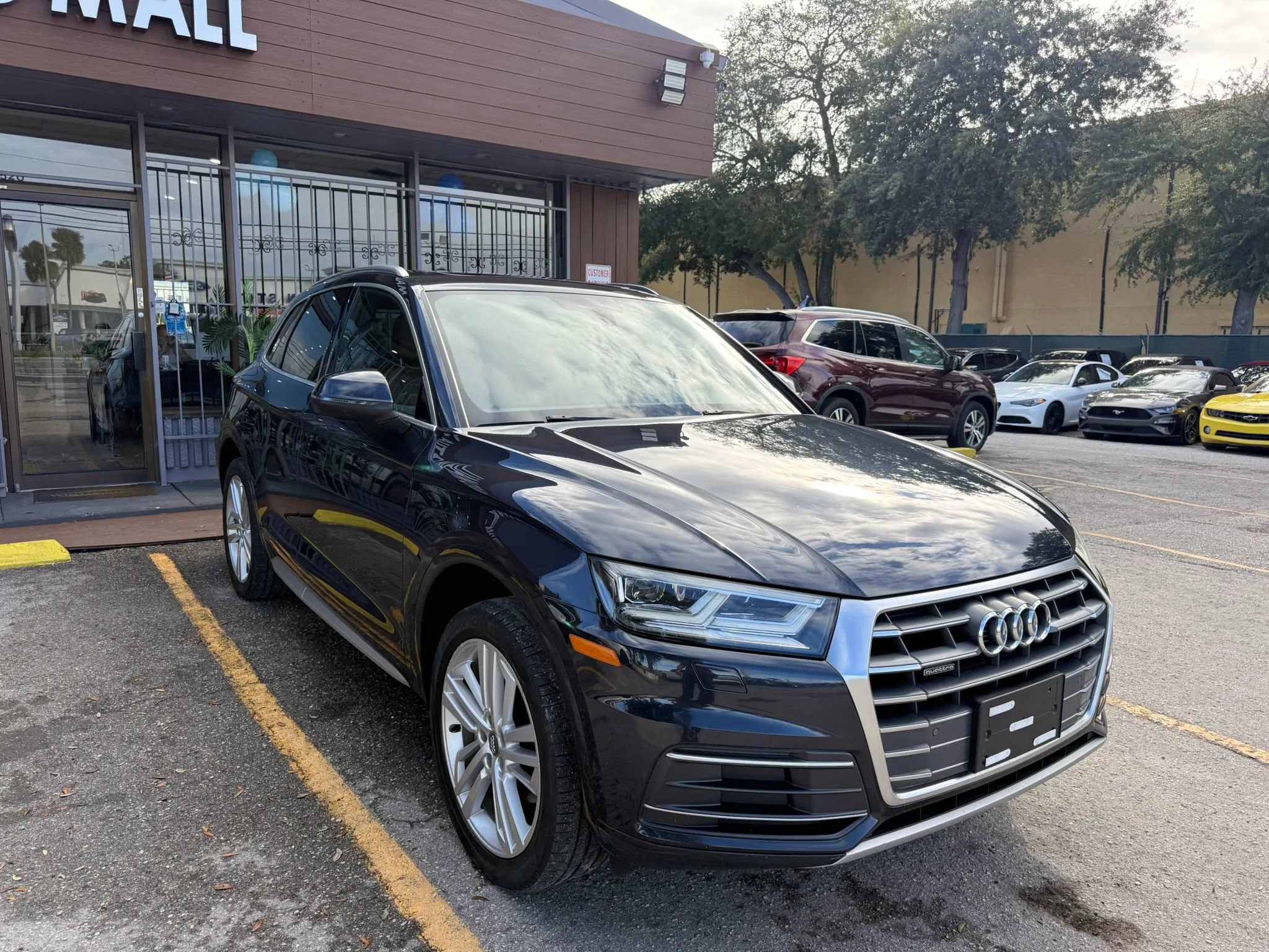Used 2018 Audi Q5 2.0T Premium Plus AWD/4WD image 3