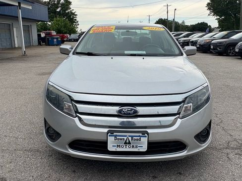 Used 2010 Ford Fusion SE image 3