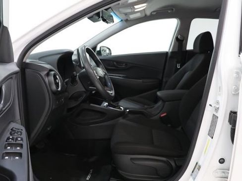 Used 2022 Hyundai Kona SEL AWD/4WD image 16
