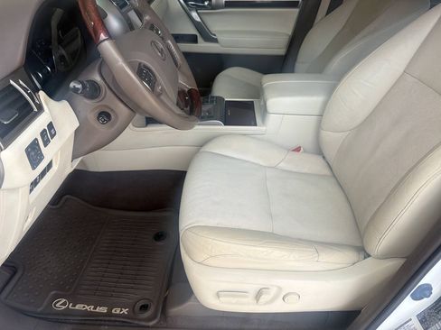 Used 2017 Lexus GX 460 Premium AWD/4WD image 19