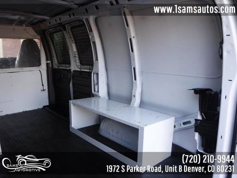 Used 2009 Chevrolet Express 1500 AWD image 26