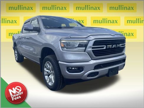 Used 2023 RAM 1500 Laramie AWD/4WD image 1