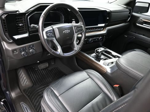 Used 2023 Chevrolet Silverado 1500 RST w/ Convenience Package II image 22