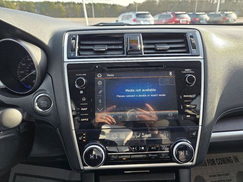 Used 2019 Subaru Outback 2.5i Limited w/ Popular Package #2 image 22