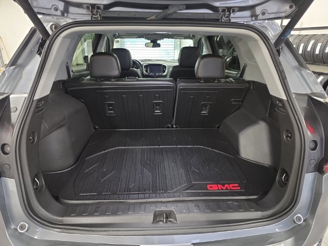 Used 2021 GMC Terrain SLT w/ Infotainment Package II AWD/4WD image 19