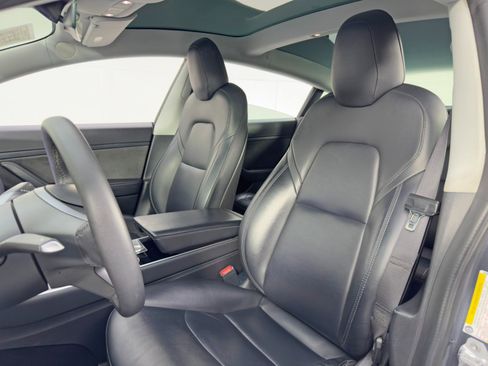 Used 2020 Tesla Model 3 Standard Range Plus image 36