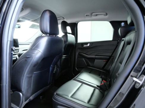 Certified 2025 Ford Escape Platinum image 14