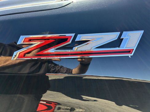 Used 2019 Chevrolet Silverado 1500 RST AWD/4WD image 28