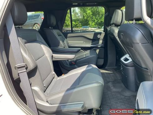 Used 2025 Lincoln Navigator Reserve w/ Jet Appearance Package AWD/4WD image 8