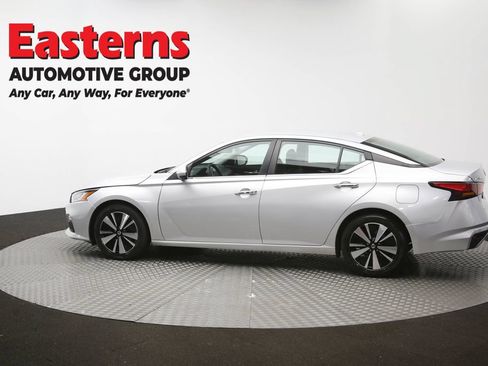 Used 2022 Nissan Altima 2.5 SV FWD image 61