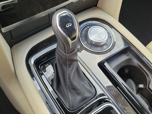 Used 2024 INFINITI QX80 Sensory image 27