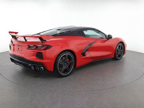 Used 2024 Chevrolet Corvette Stingray Preferred Cpe w/ Z51 Performance Package RWD image 4