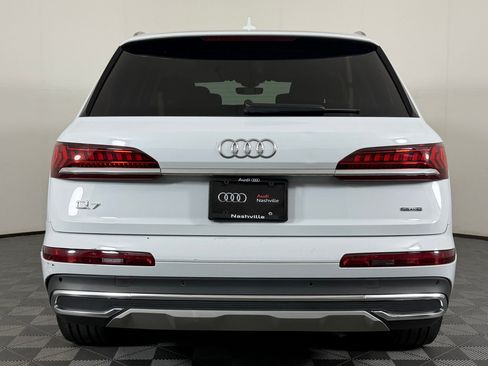 Used 2023 Audi Q7 3.0T Premium Plus w/ Premium Plus Package AWD/4WD image 10