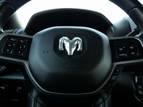 Used 2022 RAM 3500 Tradesman w/ Max Tow Package image 17