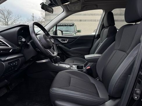 Used 2024 Subaru Forester Premium image 17